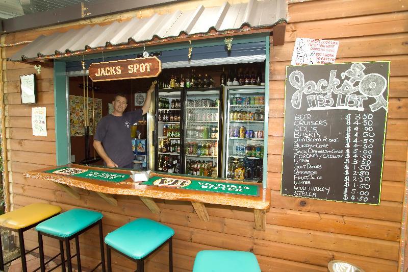 Aquarius Gold Coast Hostel Eksteriør bilde